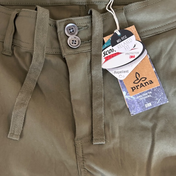 PrAna Zion Hiking Pant Womens Size 10 in Cargo Green - Picture 2 of 4